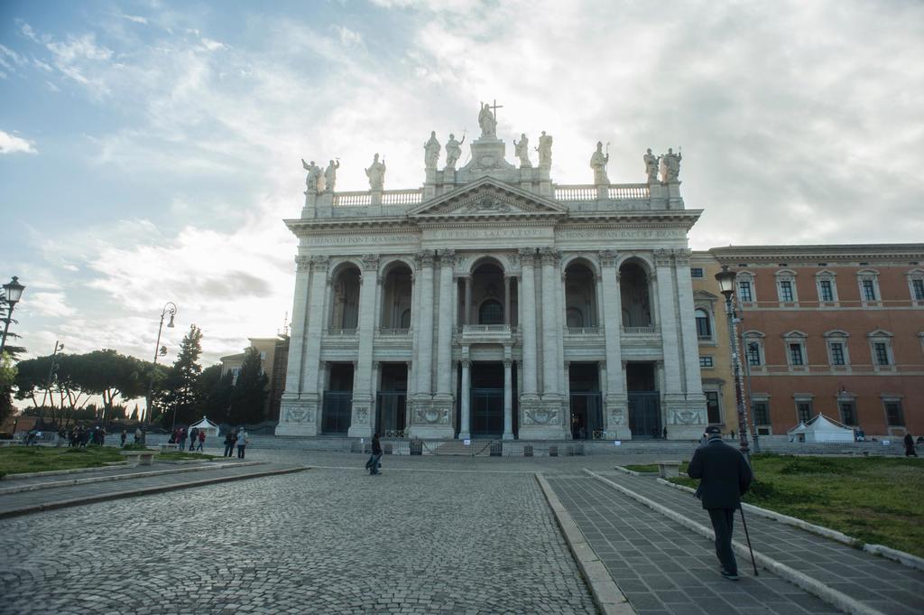 Готель Crossing Roma 1 Екстер'єр фото
